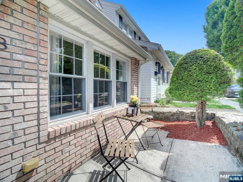 8 Pine Street - Photo 4