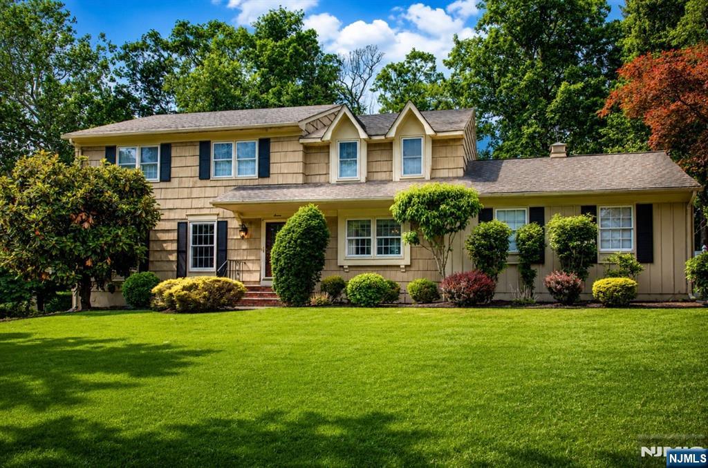 7 Natalie, West Caldwell NJ — listing photo