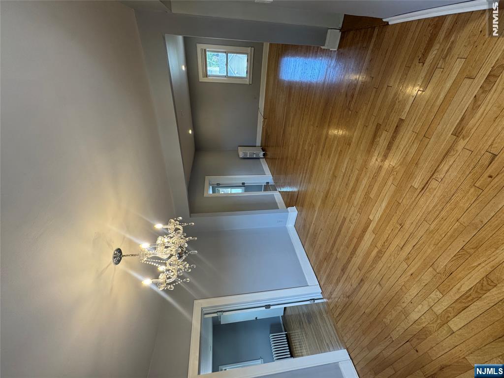 811 Pleasantview Terrace - Photo 3