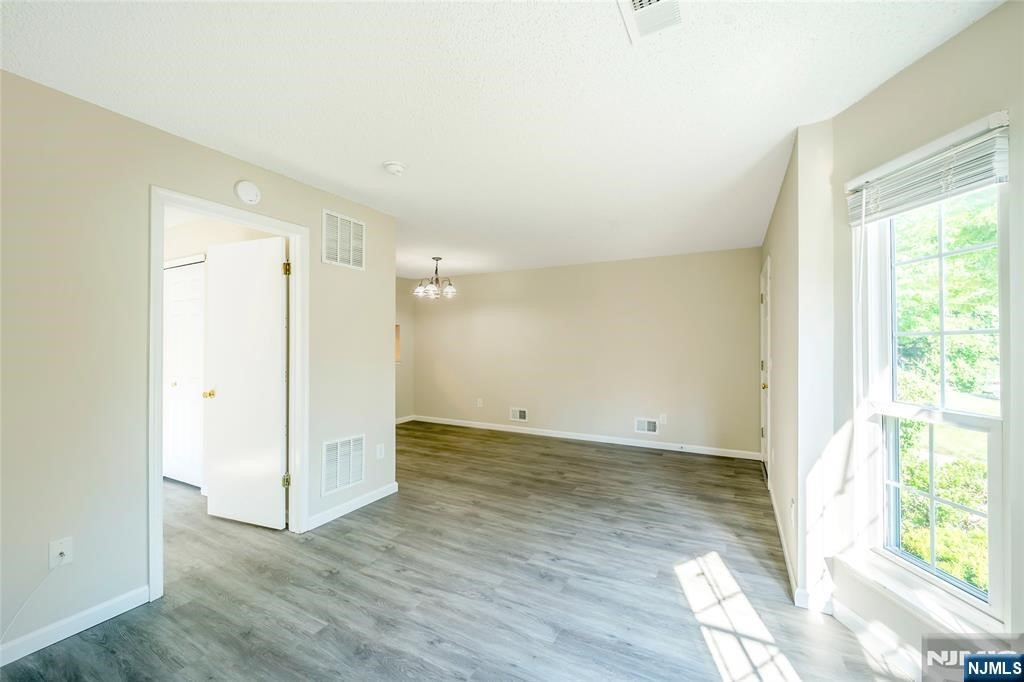 1337 Lavender Court 1337 - Photo 4