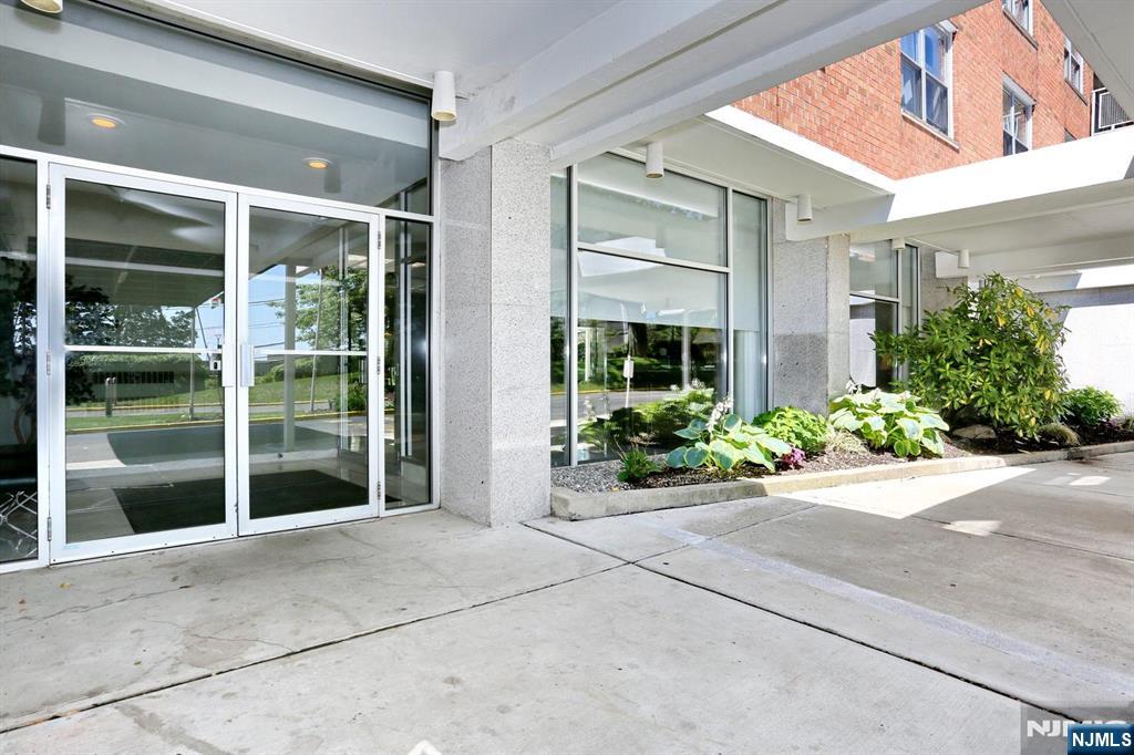 301 Beech Street 2H - Photo 4
