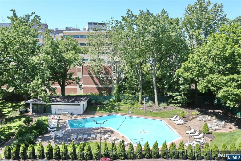 301 Beech Street #2H