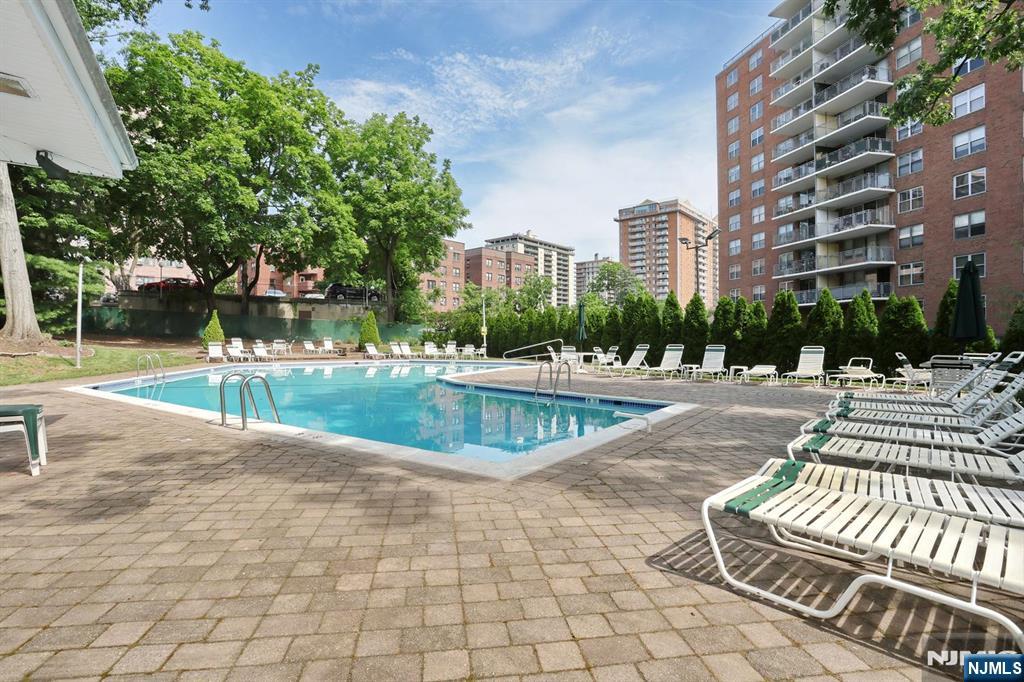 301 Beech Street #2H