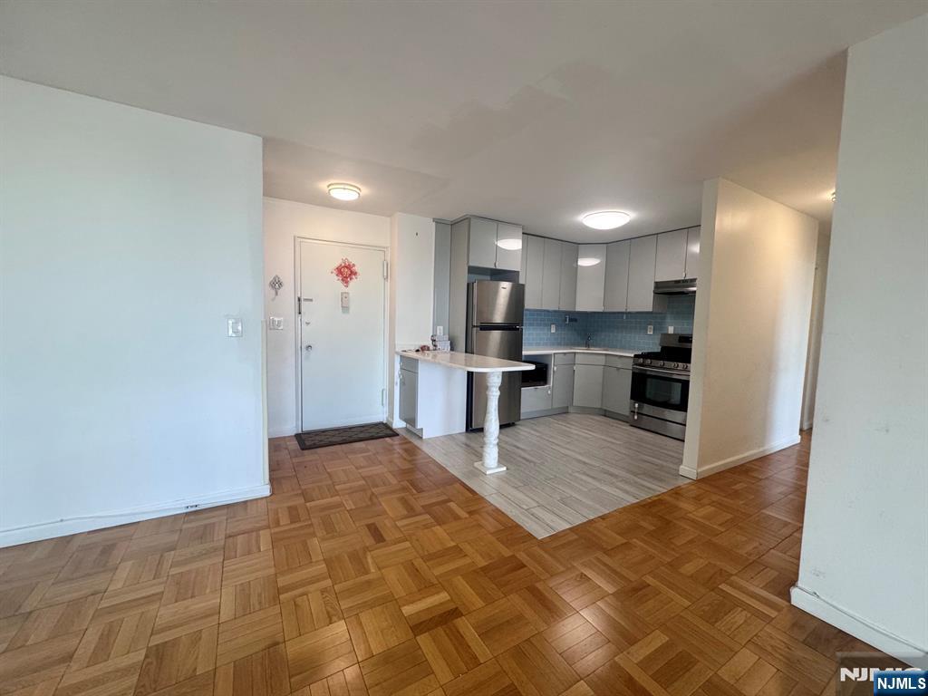 2100 Linwood Avenue 11T - Photo 4