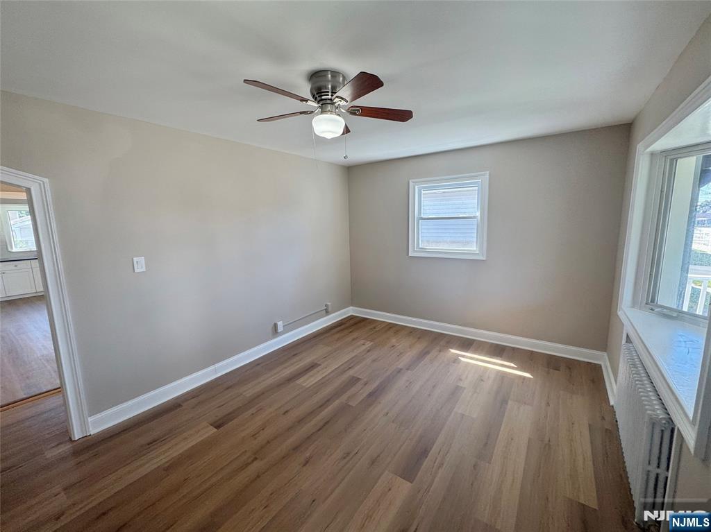 192 6th St, Saddle Brook, NJ 07663