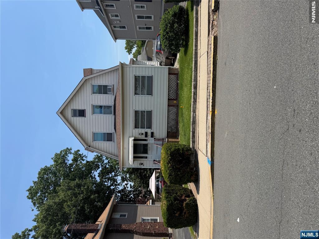 94 Union Avenue - Photo 2