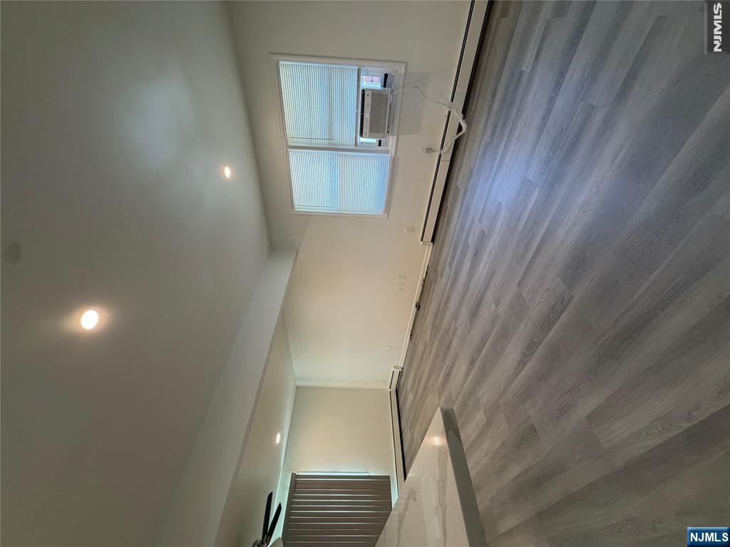 205 Malcolm Avenue - Photo 4