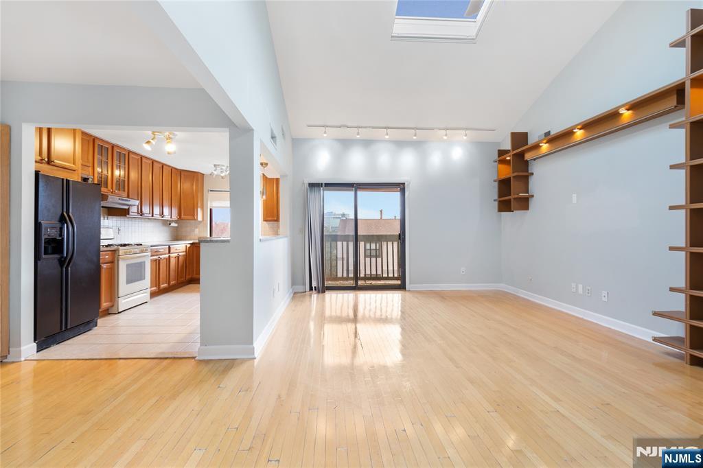33 Green Valley Court - Photo 4