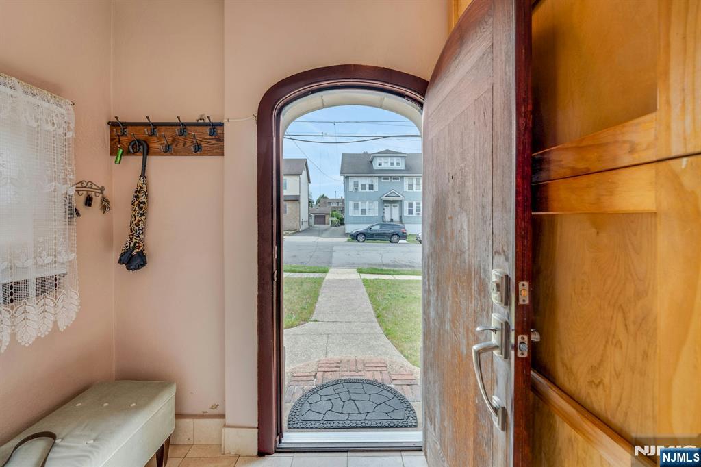 541 Page Ave, Lyndhurst, NJ 07071