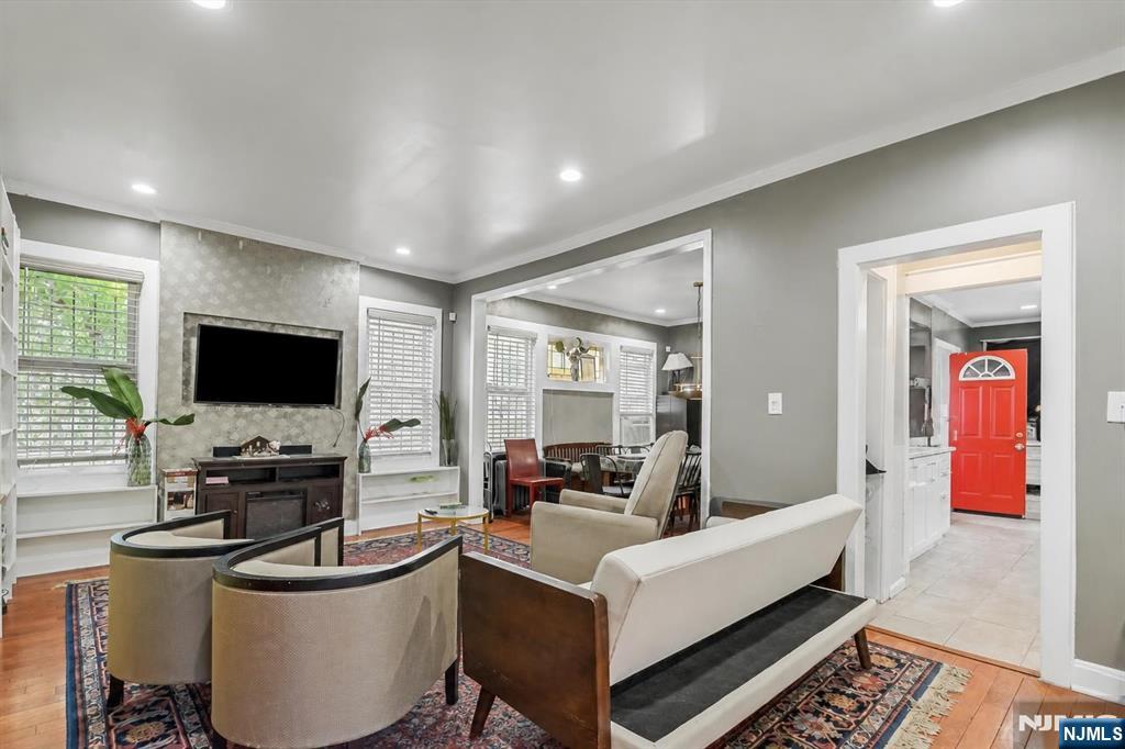169 Vermont Avenue - Photo 2