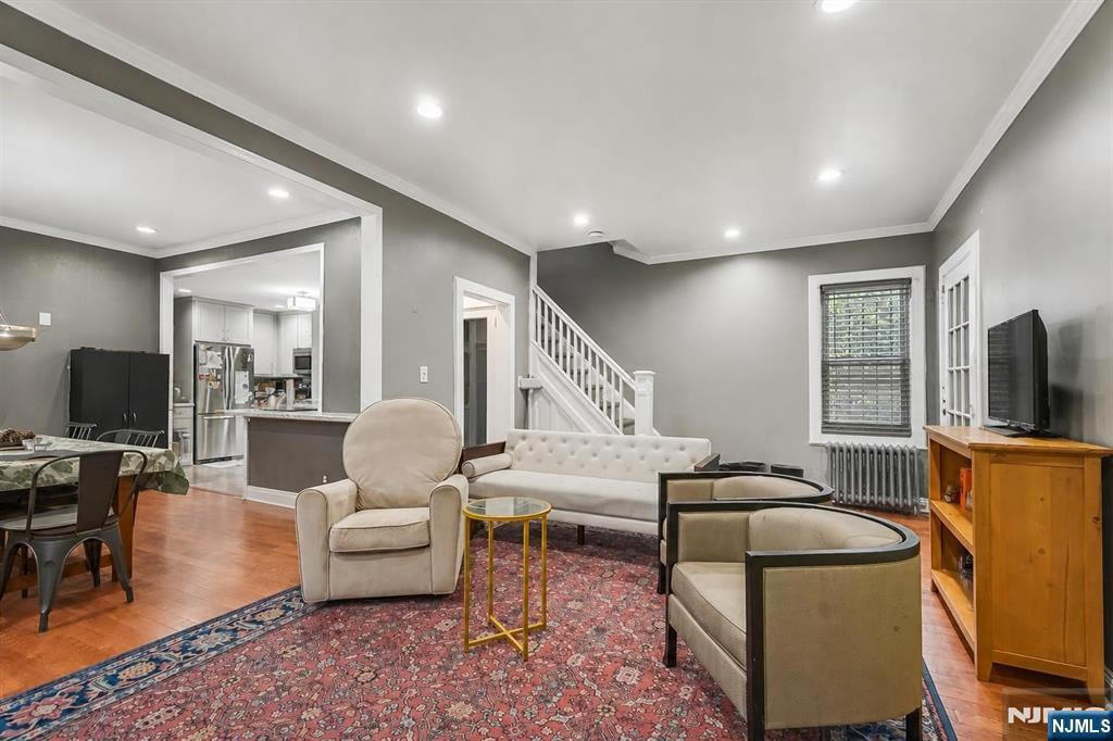 169 Vermont Avenue - Photo 3