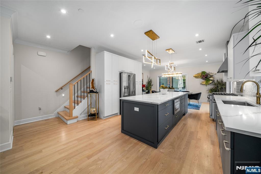 25 Knox Avenue - Photo 4