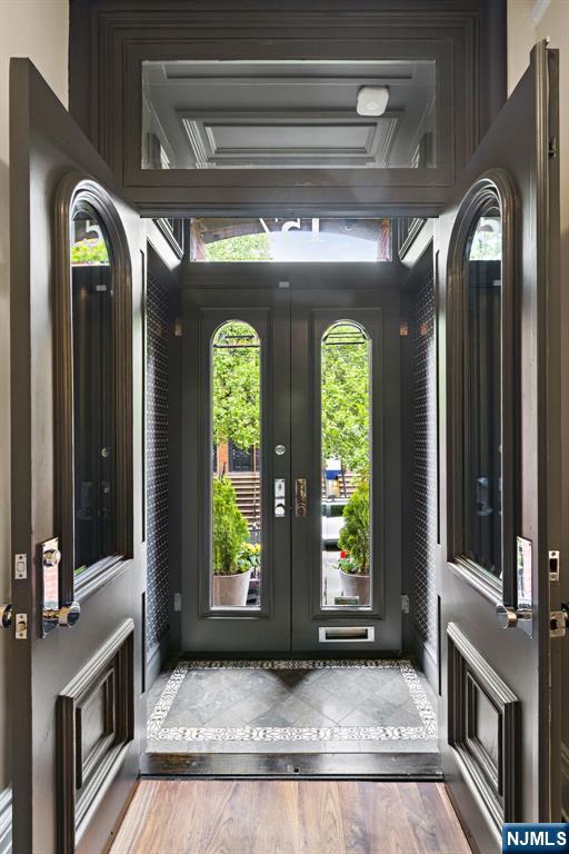 157 10th Street - Photo 3