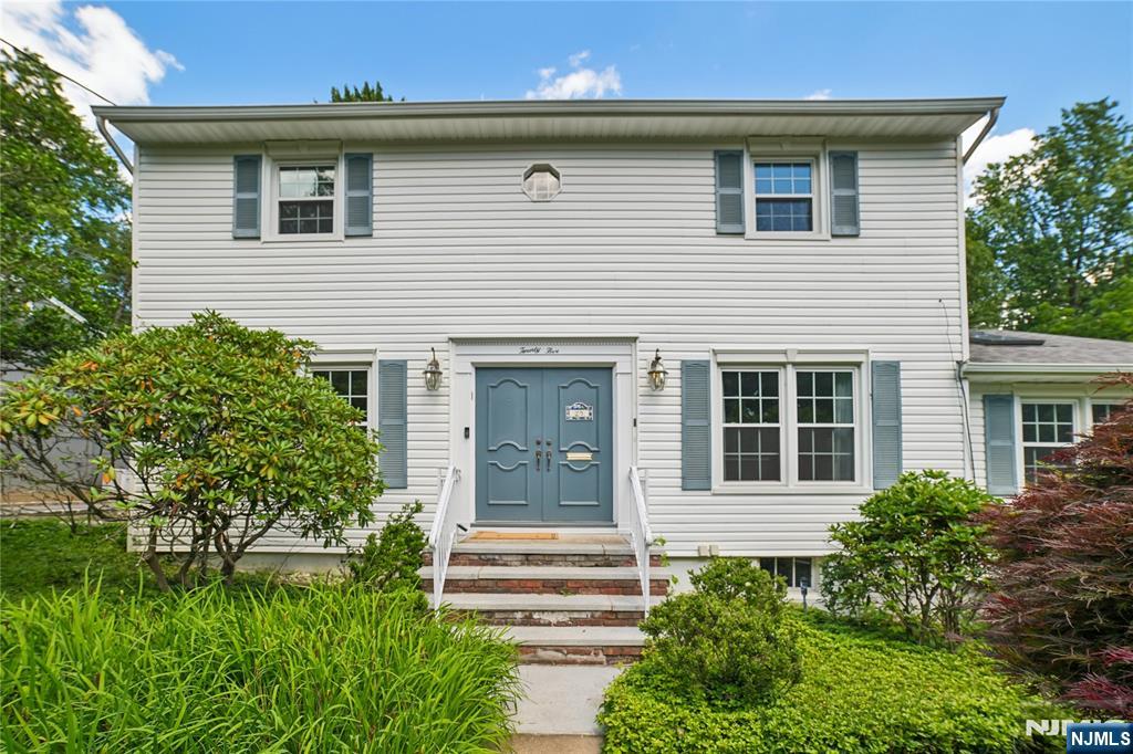 25 Tremont Terrace - Photo 2
