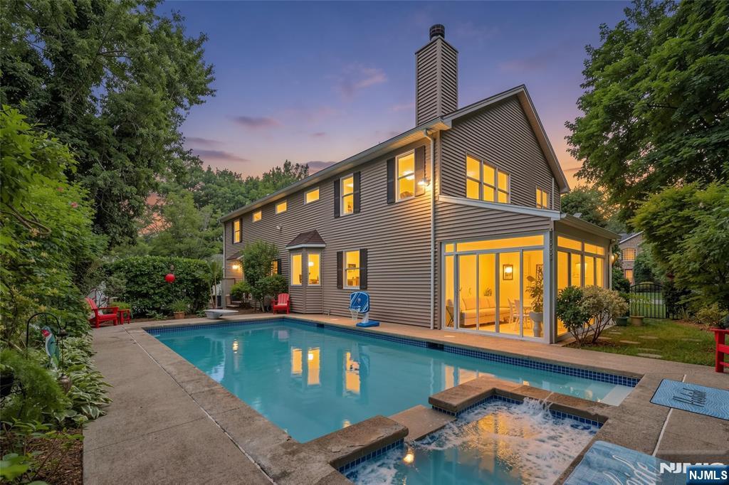 720 Maxwell Place - Photo 3
