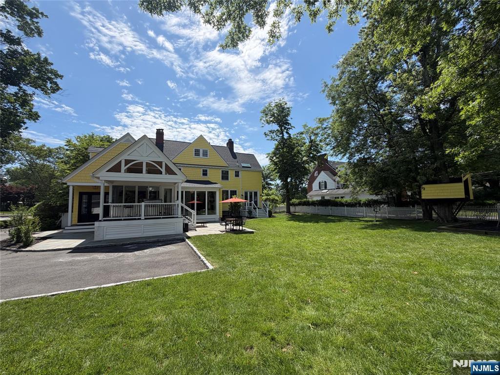48 Edgemont Road - Photo 2