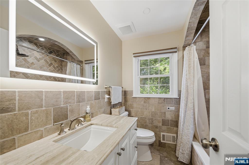 49 Skytop Drive — photo 17