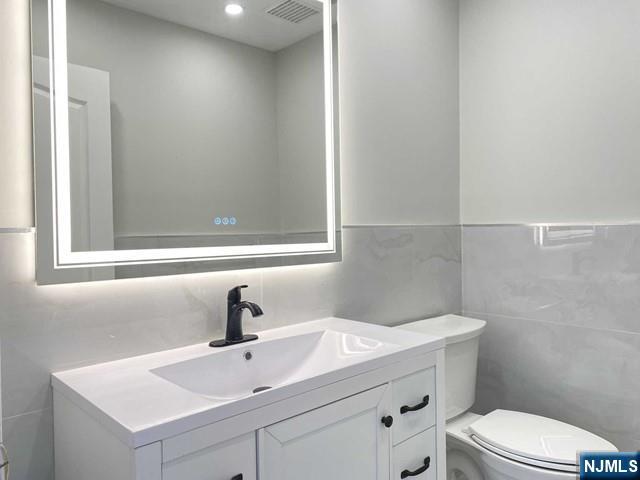 433 8th Street A - Photo 4