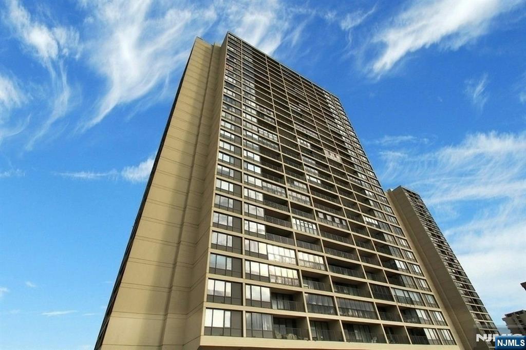6 Horizon Rd #1508, Fort Lee, NJ 07024