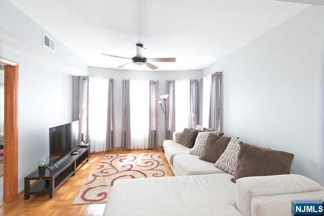 9-11 Hillcrest Road - Photo 3