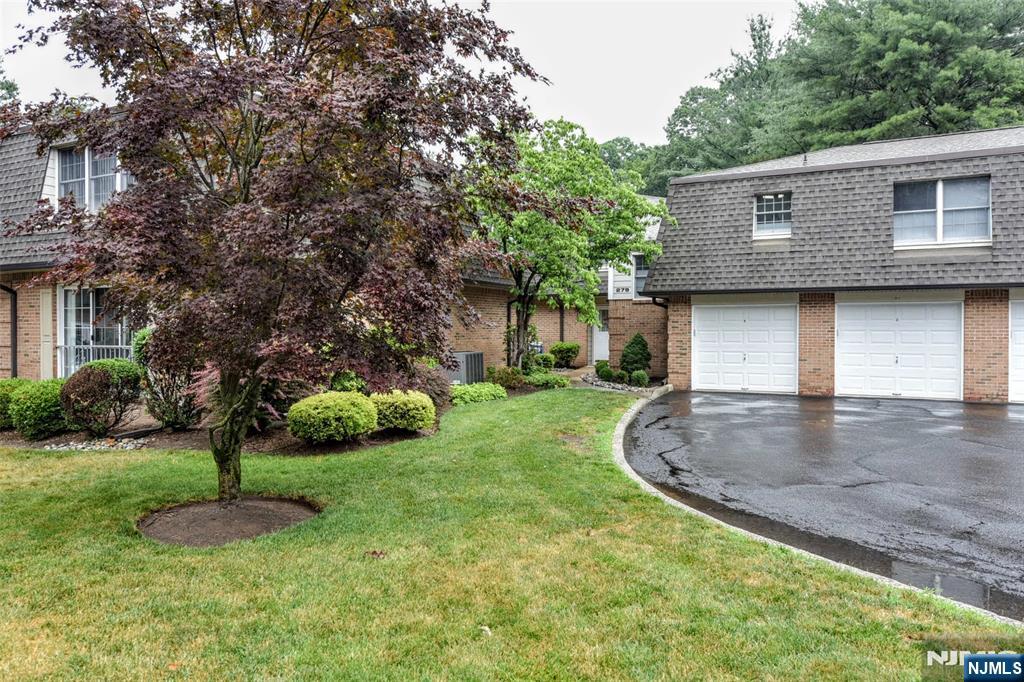 279 Collignon Way 5 - Photo 2