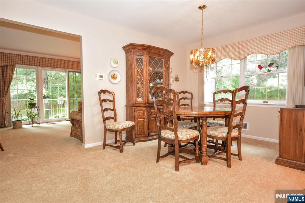 279 Collignon Way 5 - Photo 5