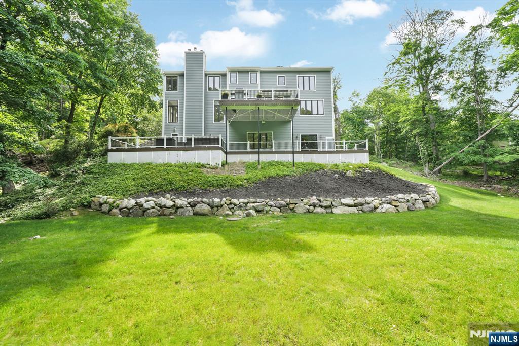 11 Hemlock Lane — photo 39