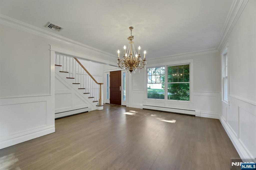 28 Serrell Drive - Photo 4