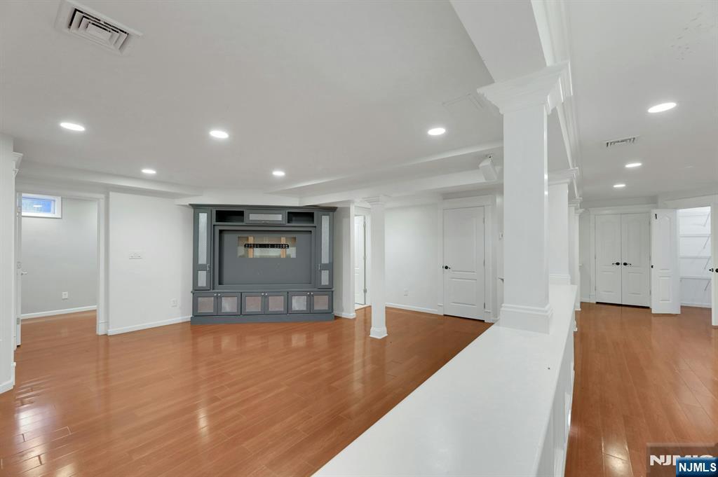 28 Serrell Drive — photo 40