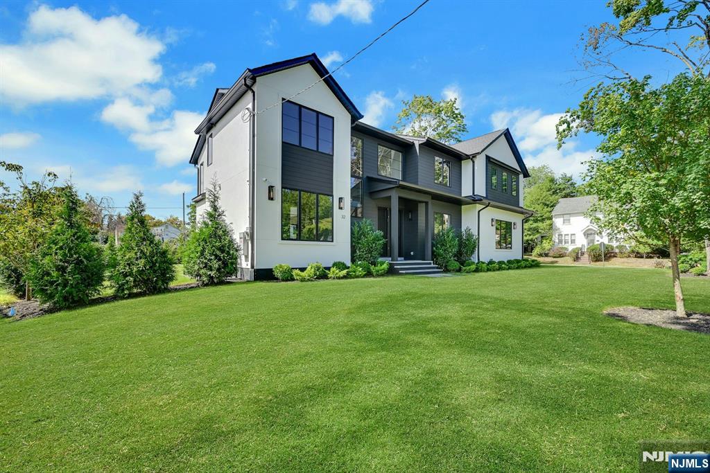 32 Highland Avenue - Photo 2