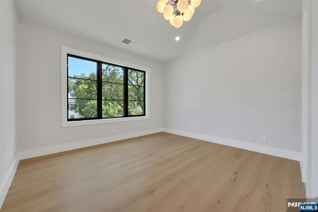 32 Highland Avenue — photo 15