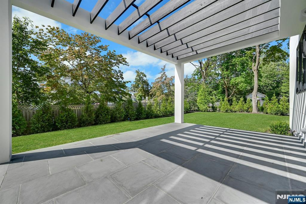 32 Highland Avenue — photo 26