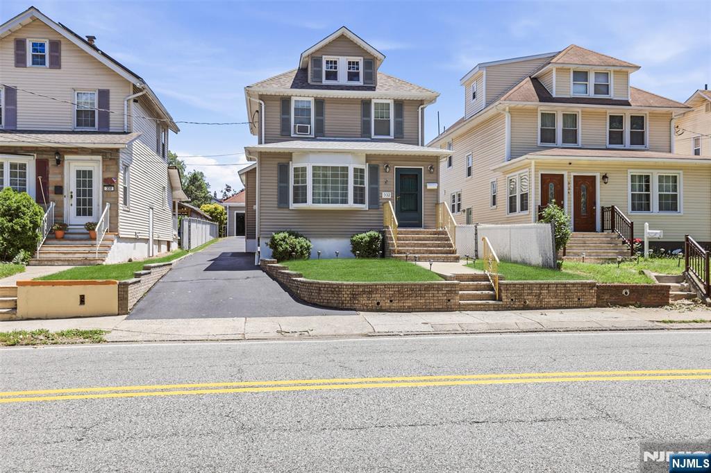 332 Riverside - Photo 1