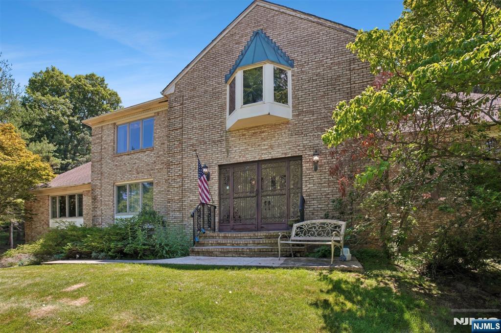 46 Copeland Road — photo 2