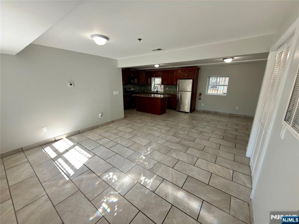 66 Montclair Avenue — photo 4