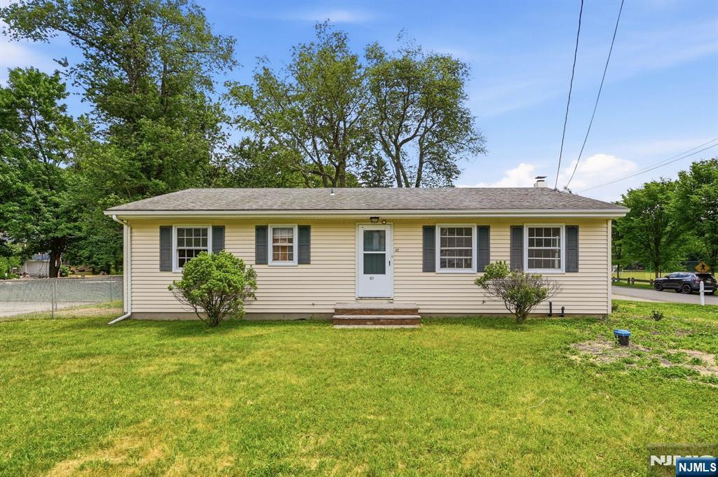 427 Warwick Turnpike - Photo 1