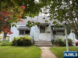 50 Stokes St, Lodi, NJ 07644