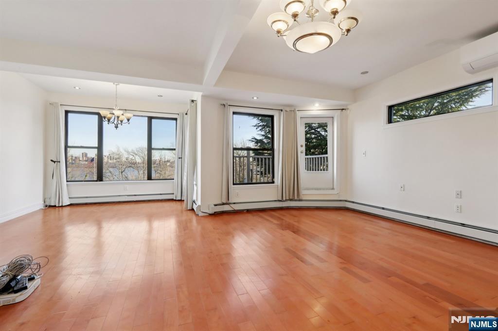 32 Hudson Terrace 2 - Photo 3