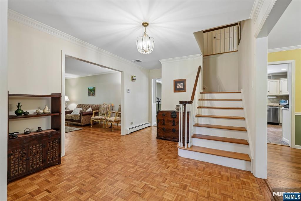 27 Chestnut Avenue — photo 6