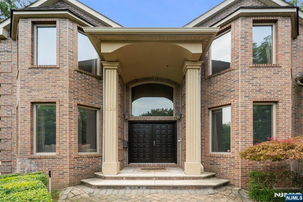325 Cooper Place - Photo 3