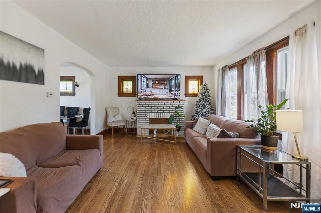 56 Summer Street - Photo 3