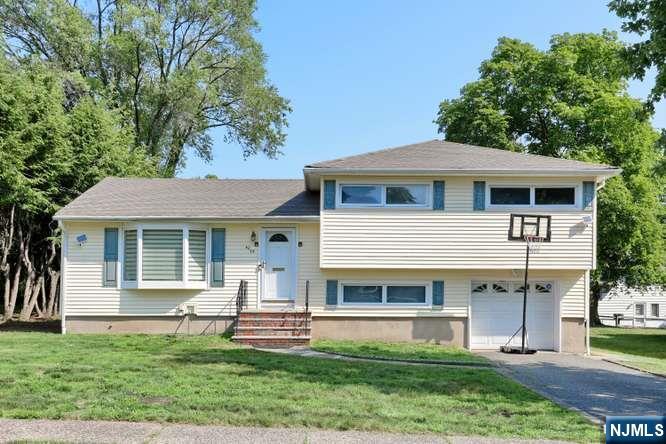 42-05 Williams St, Fair Lawn, NJ 07410