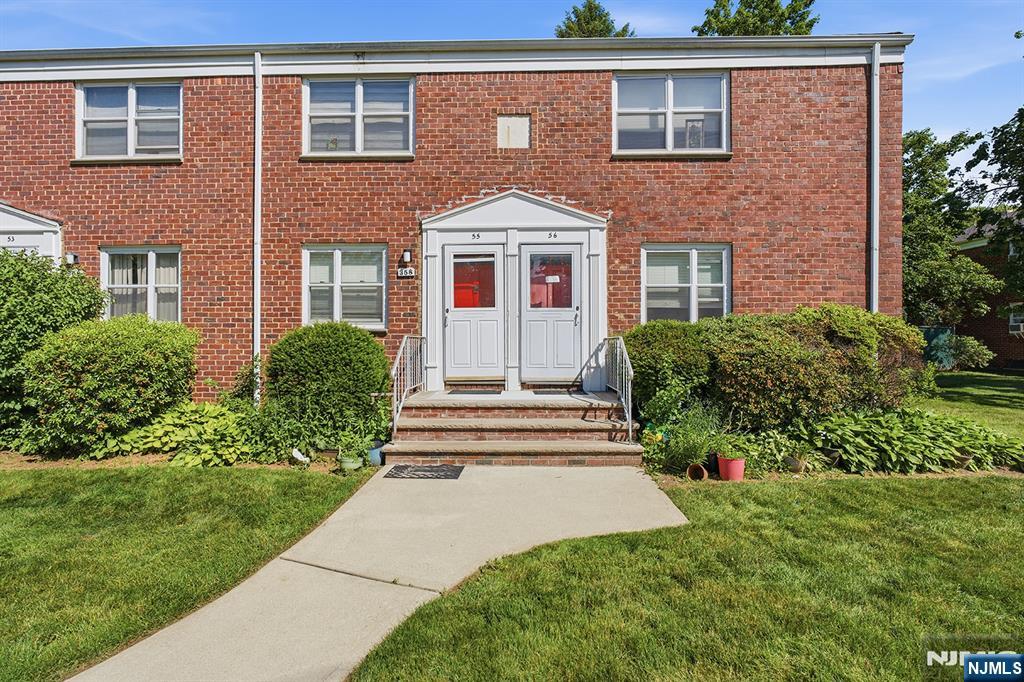 358 Esplanade 55 - Photo 2