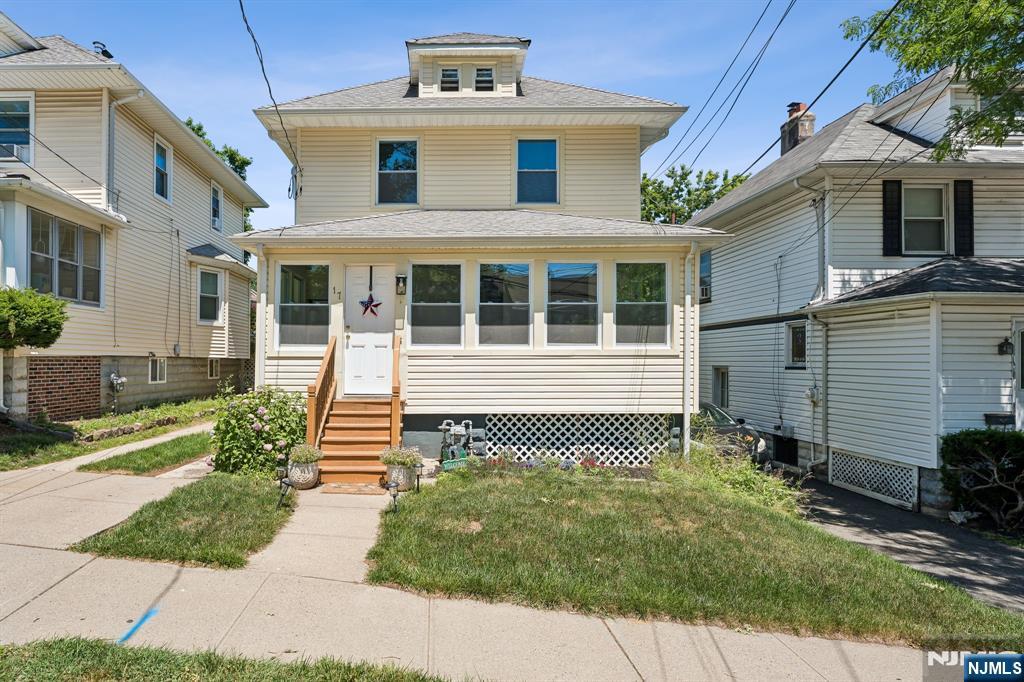 17 Wellington Avenue - Photo 1