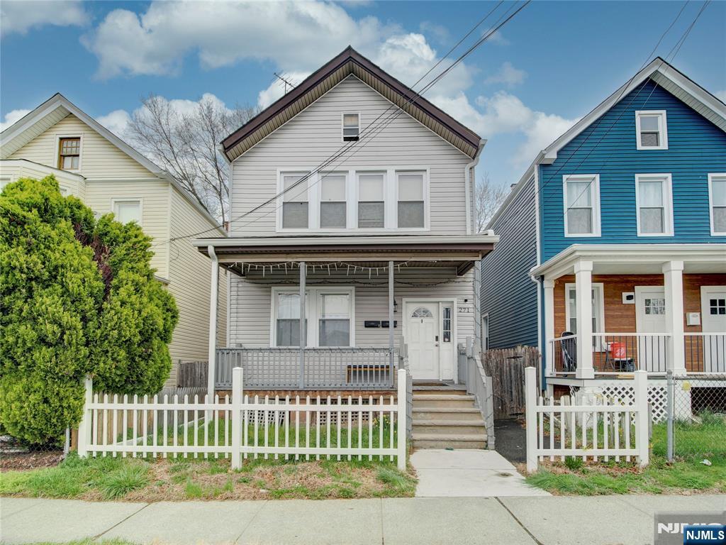271 Washington Street - Photo 1