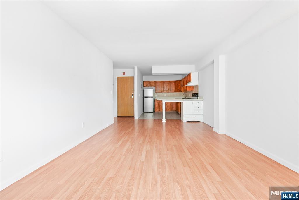333 Grand Avenue 3Q - Photo 5