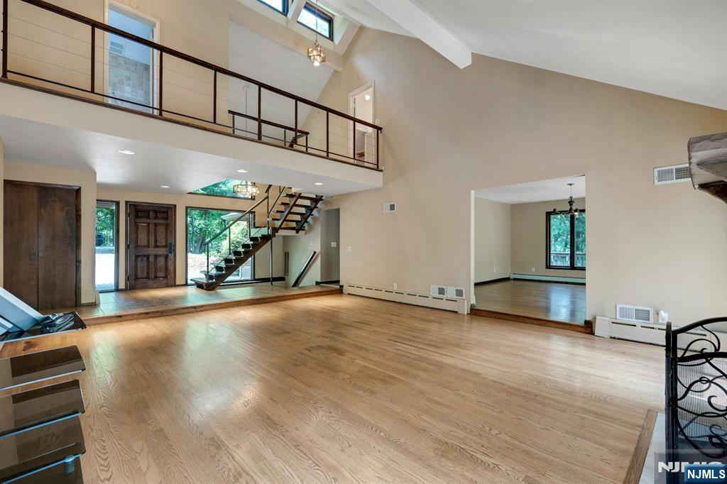 3rd image of 737 Ridge Rd, Kinnelon Borough, NJ 07405 | MLS# 26022149