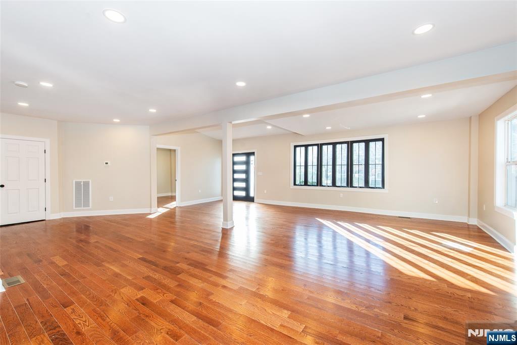 50 Grand Avenue — photo 13