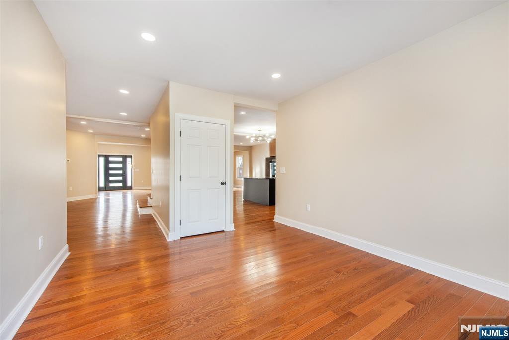 50 Grand Avenue — photo 22