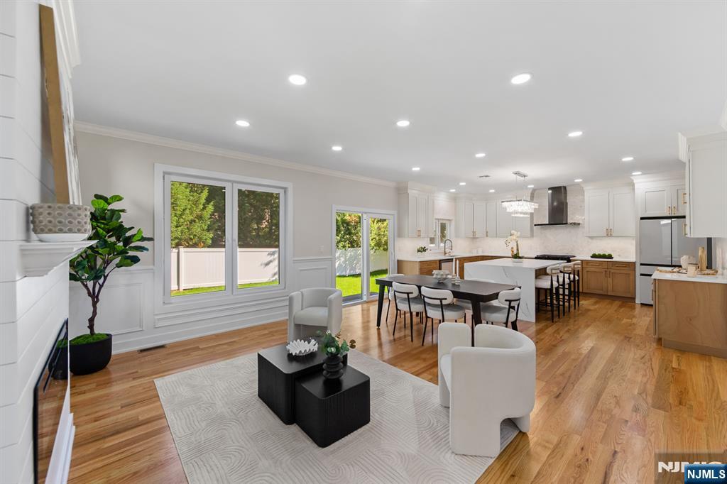 31-07 Morlot Avenue — photo 12